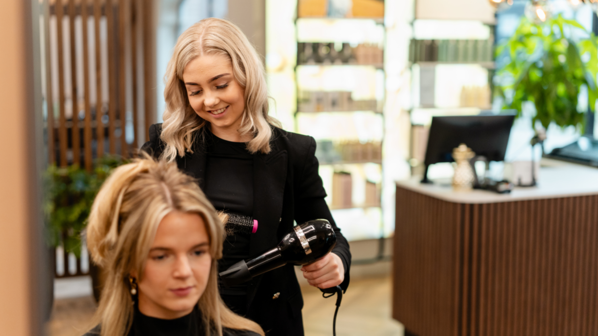 Wassen knippen (model) drogen