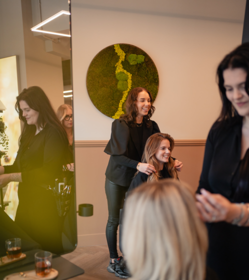 Stap binnen bij een salon in de buurt