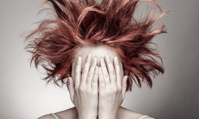 Banner Bad Hair Lokken Met Uitgroei Banner Bad Hair Lokken Met Uitgroei